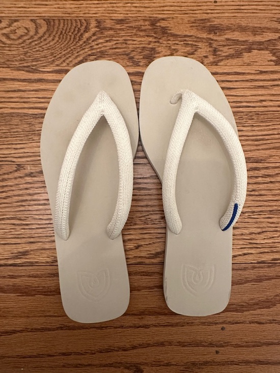 Shoes - Rothy’s flip flops